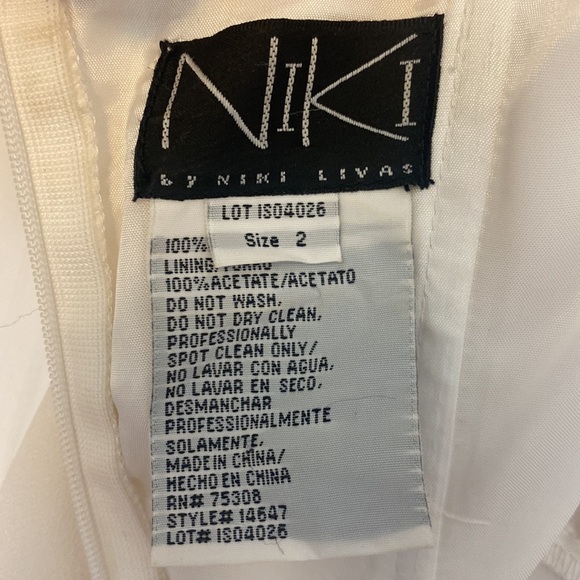 Strapless Sequined Flower Dress - Picture 5 of 6